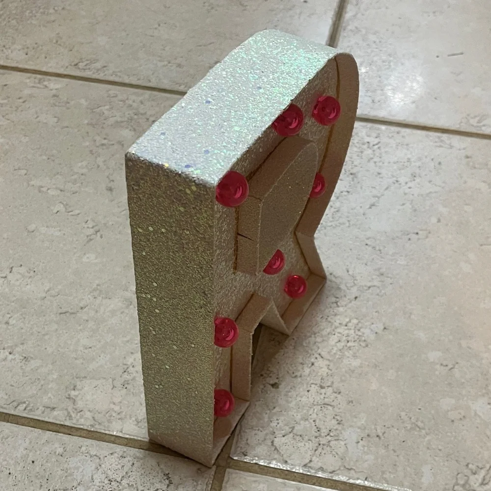 Light-Up Letter R - Picture 9 of 13